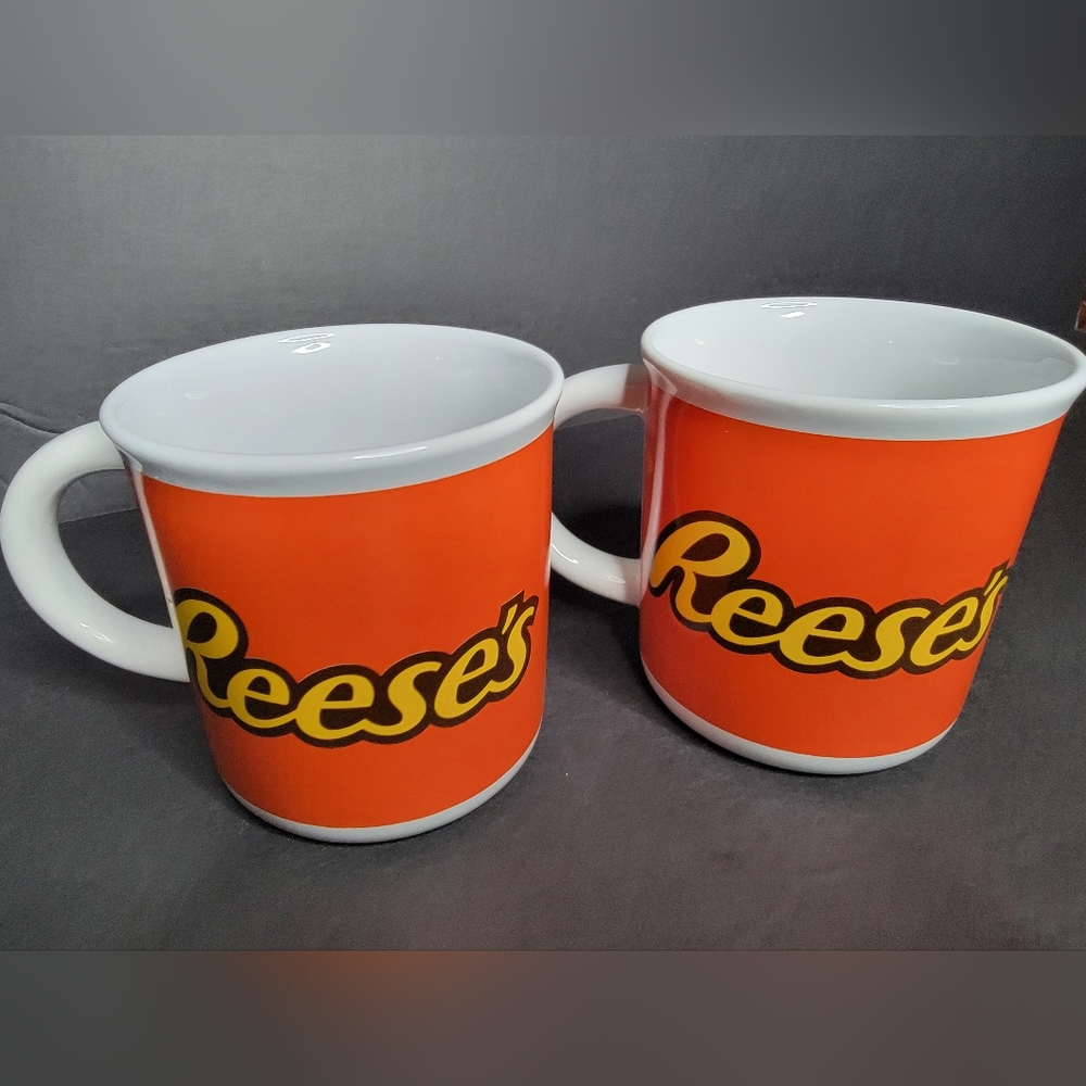 Reeses logo coffee cups set of 2